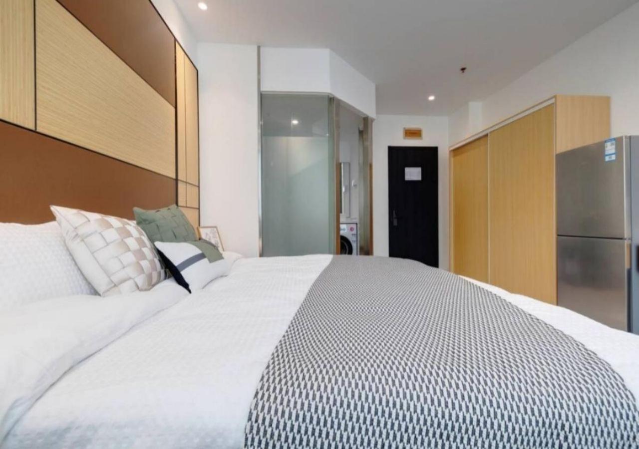 Yueshe - Hongqiao Longbai Xincun Aparthotel 2*